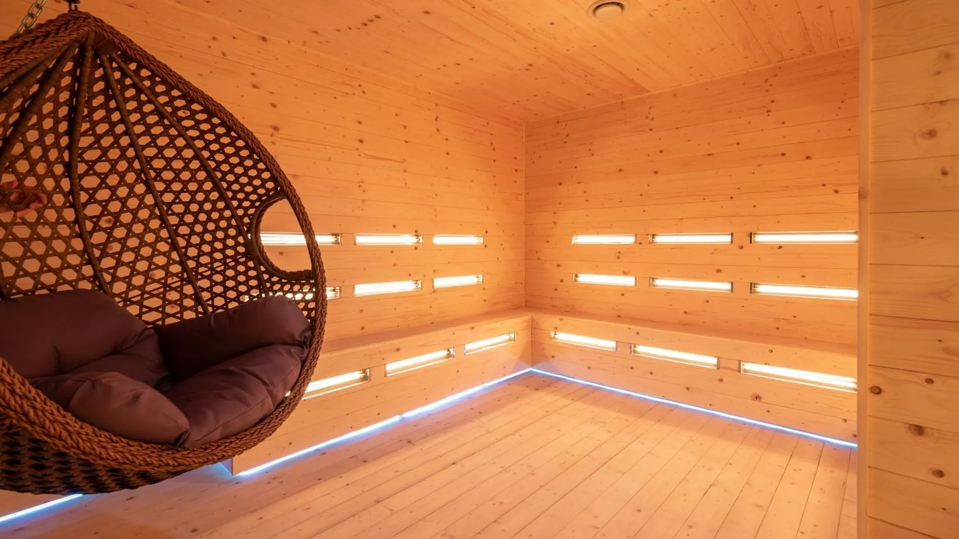 Spa & Pool - Studio Apartments 365 Tirana Albania